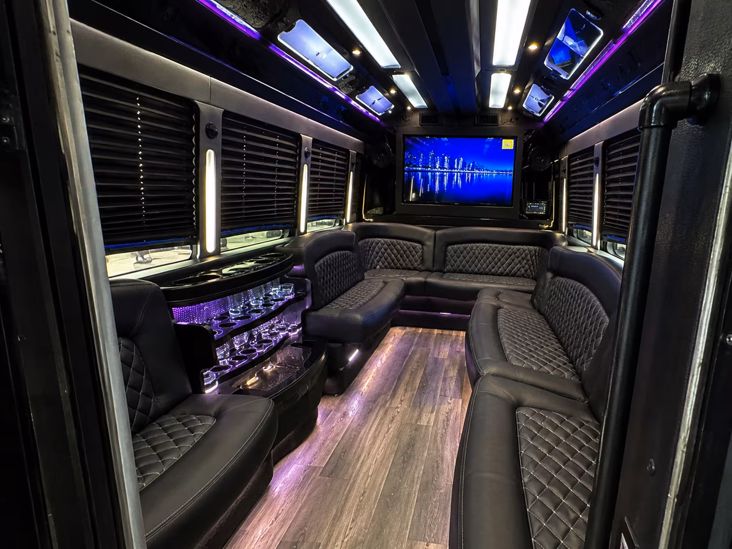 Tamarac Homecoming & Prom Party Bus Rentals